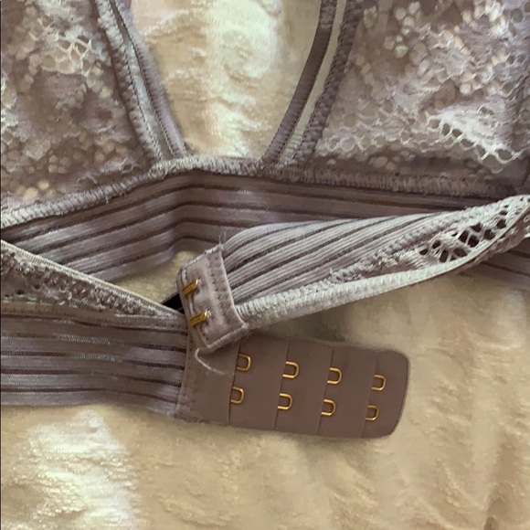 SOLD 3/$20 NWOT Victoria’s Secret Bralette - Picture 5 of 5